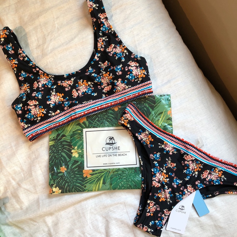 Cupshe Bikini - image 6